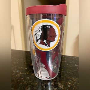 Washington Redskins Tervis Tumbler 16 ounces red lid NWT lifetime warranty